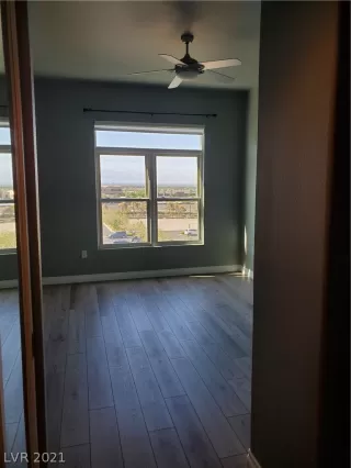 Photo #4: 2305023 Listing 