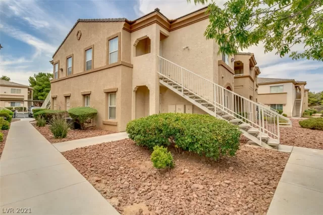 MLS: 2305043 Condo For Sale