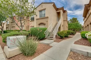 Photo #1: 2305043 Listing