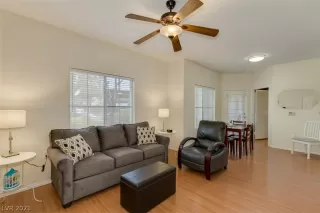 Photo #3: 2305043 Listing