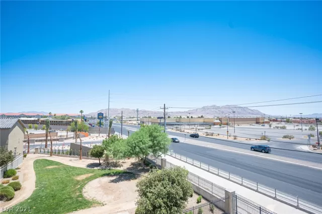 MLS: 2305044 Condo For Sale