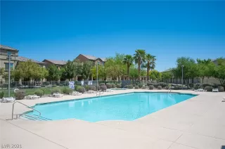 Photo #4: 2305044 Listing 