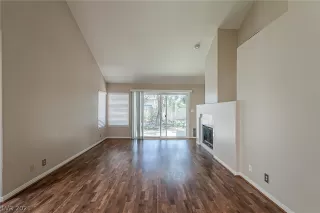 Photo #2: 2305063 Listing