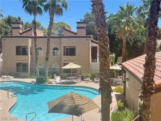 Photo #1: 2305075 Listing 