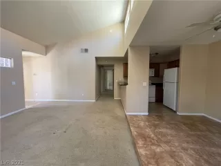 Photo #3: 2305075 Listing 