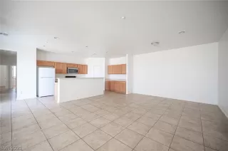 Photo #1: 2305076 Listing 