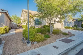 Photo #3: 2305115 Listing