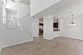 Photo #5: 2305120 Listing 