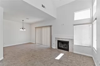 Photo #6: 2305120 Listing 