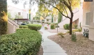 Photo #2: 2305169 Listing 