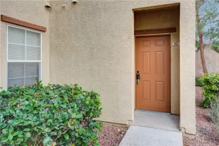 Photo #3: 2305173 Listing