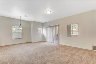 Photo #5: 2305173 Listing