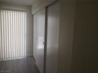 Photo #5: 2305185 Listing