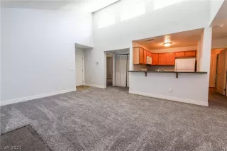 Photo #5: 2305203 Listing