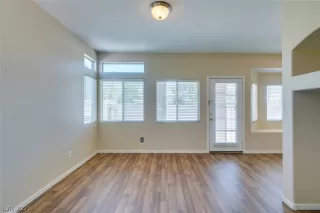 Photo #3: 2305206 Listing 