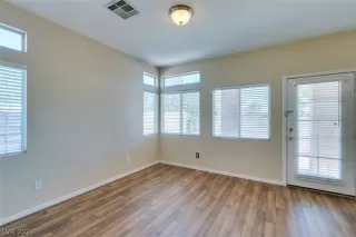 Photo #4: 2305206 Listing 