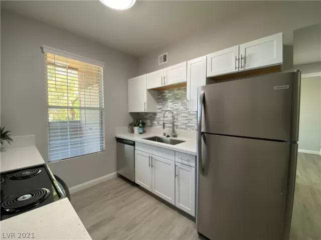 MLS: 2305216 Condo For Sale