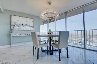 Photo #3: 2305242 Listing 