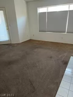 Photo #3: 2305276 Listing