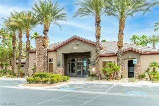 Photo #3: 2305301 Listing