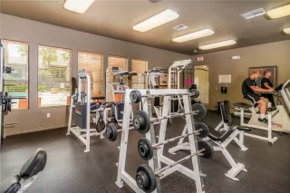 Photo #6: 2305301 Listing