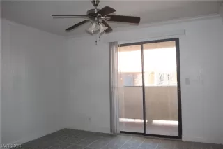 Photo #3: 2305349 Listing