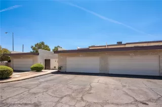 Photo #1: 2305365 Listing 