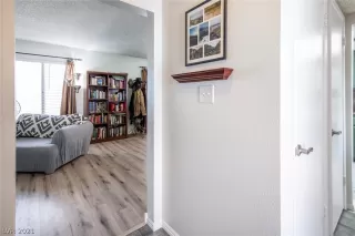 Photo #4: 2305365 Listing 