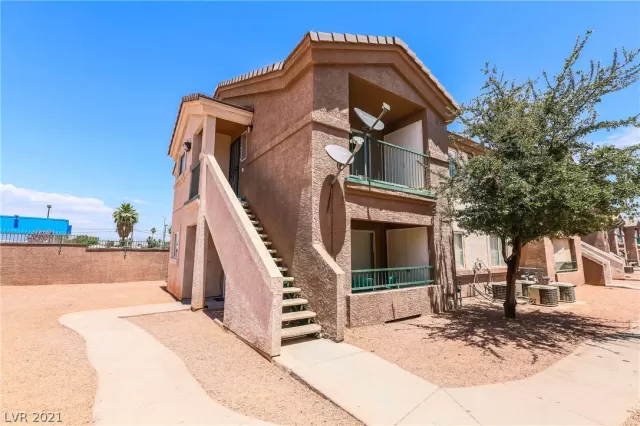 MLS: 2305378 Condo For Sale