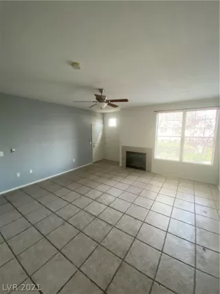 Photo #4: 2305381 Listing 