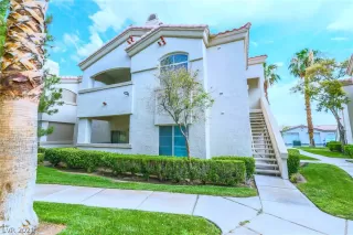 Photo #4: 2305388 Listing