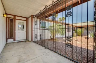 Photo #3: 2305401 Listing 