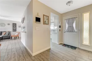 Photo #6: 2305401 Listing 