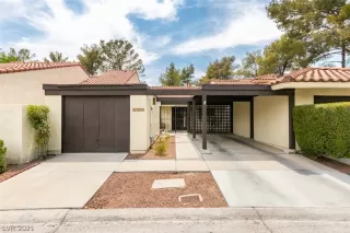 Photo #1: 2305404 Listing 