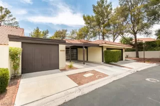 Photo #2: 2305404 Listing 