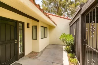 Photo #3: 2305404 Listing 