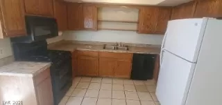 Photo #3: 2305406 Listing 