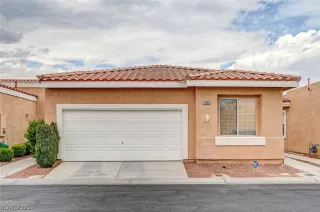 Photo #1: 2305438 Listing