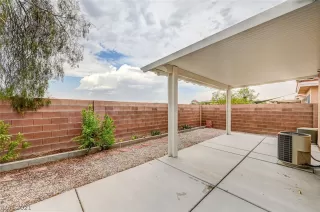 Photo #4: 2305438 Listing