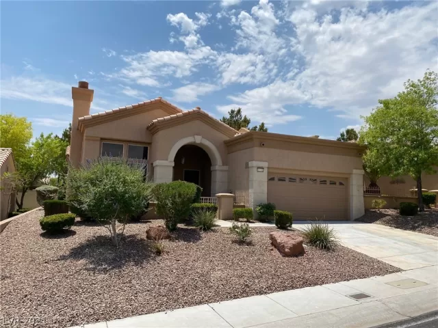MLS: 2305443 Condo For Sale