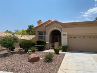 Photo #1: 2305443 Listing 