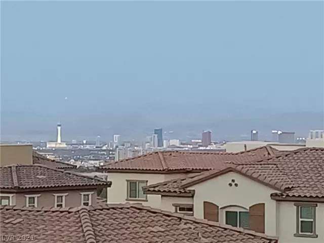 MLS: 2305447 Condo For Sale