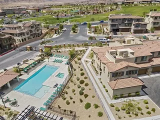 Photo #1: 2305447 Listing