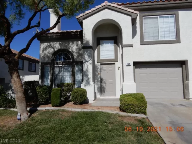 MLS: 2305484 Condo For Sale