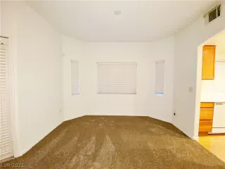 Photo #6: 2305503 Listing 