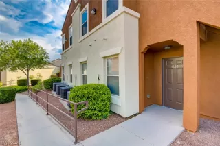 Photo #1: 2305530 Listing