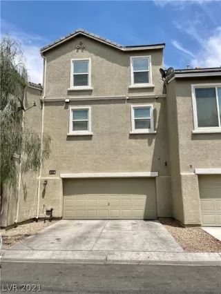 Photo #1: 2305538 Listing