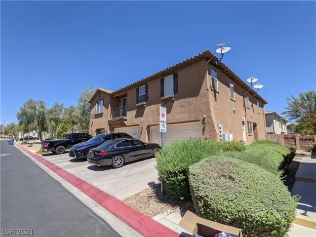 MLS: 2305554 Condo For Sale