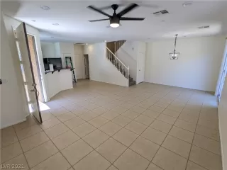 Photo #4: 2305554 Listing 