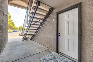 Photo #2: 2305565 Listing